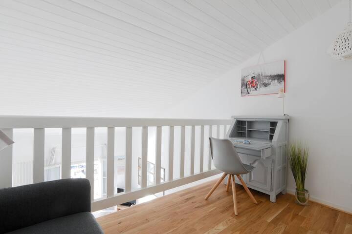 Sur L'Ilot De St Martin Au Centre Du Port Vue Exceptionnelle ! Apartman Saint-Martin-de-Ré Kültér fotó